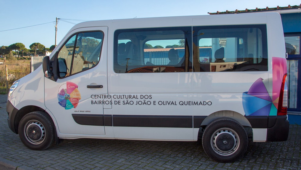 Centro Cultural dos Bairros de São João e Olival Queimado adquire carrinha