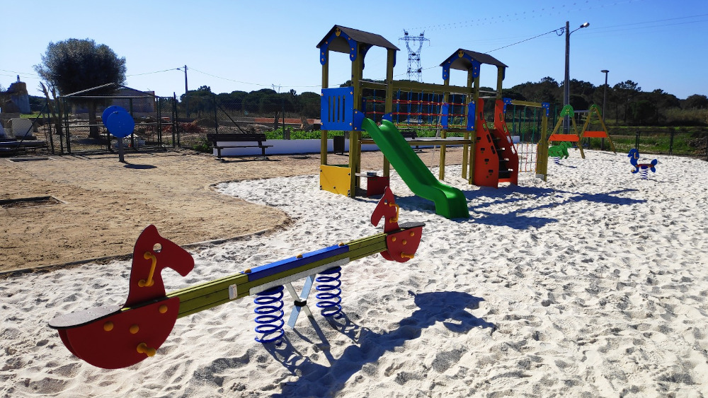 Parque infantil de Montevil está concluído