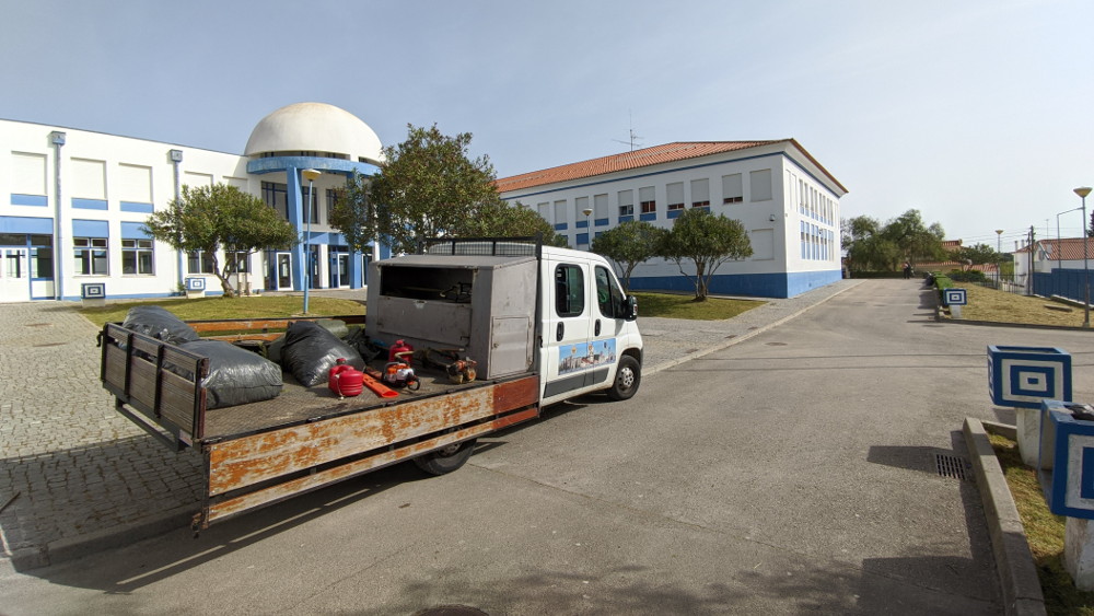 UFASSS efetua trabalhos de limpeza na EB Pedro Nunes