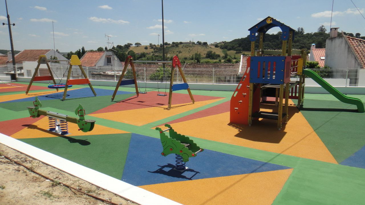 Inauguração dos parques infantis de Montevil e Arêz tem lugar no próximo domingo