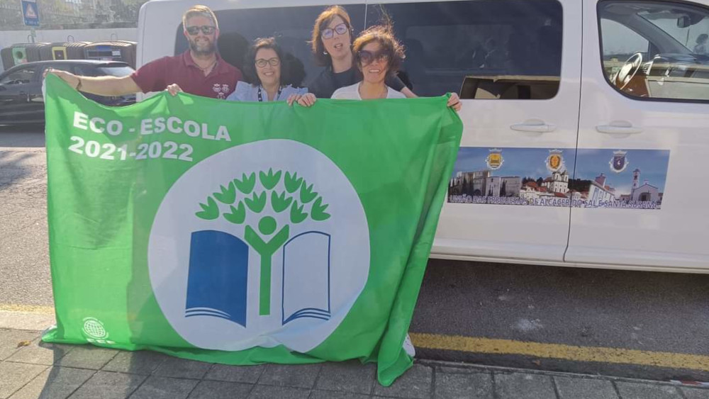 EB Pedro Nunes recebeu bandeira verde Eco-Escolas 2022 e menção honrosa